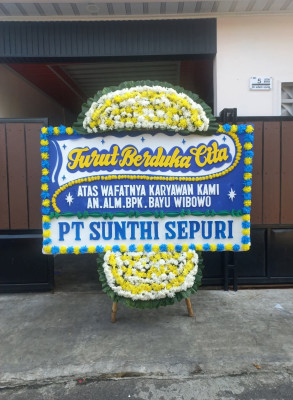 Papan Bunga Duka di Lembah Damai