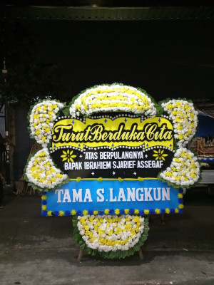 Papan Bunga Duka di Lembah Damai